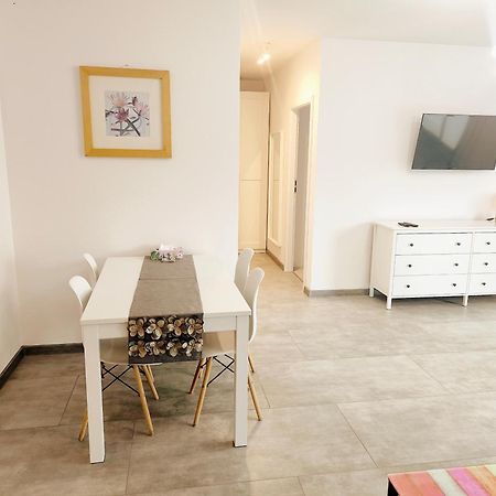 Central Apartments Lighthouse & Parking Gdansk Ngoại thất bức ảnh